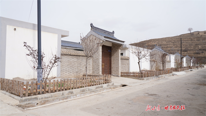 修建整齐的民居