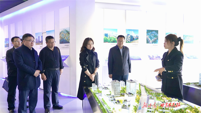 赴水发集团深入考察,对接食用菌和串番茄设施农业项目5