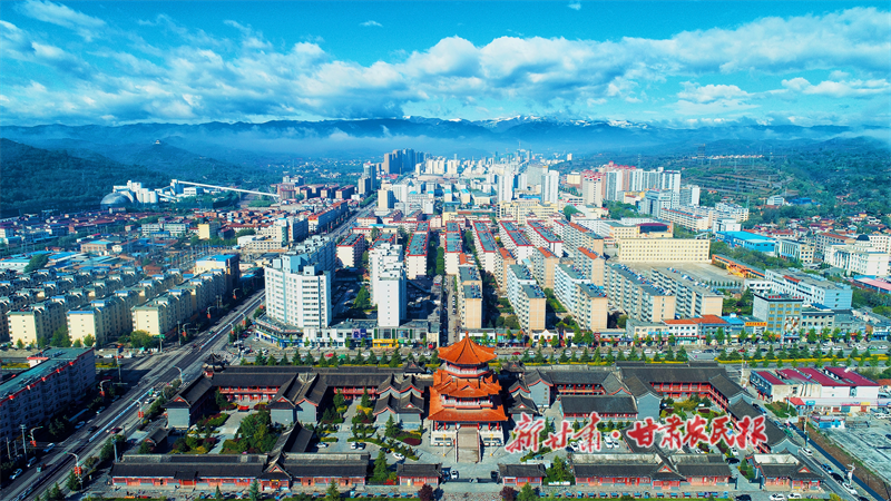 华亭城市大景.png