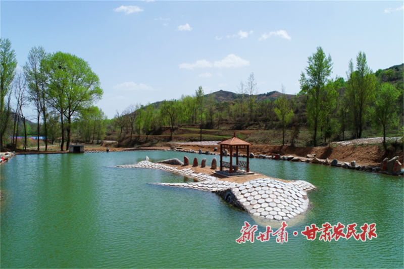 裕光村碧水蓝天.png