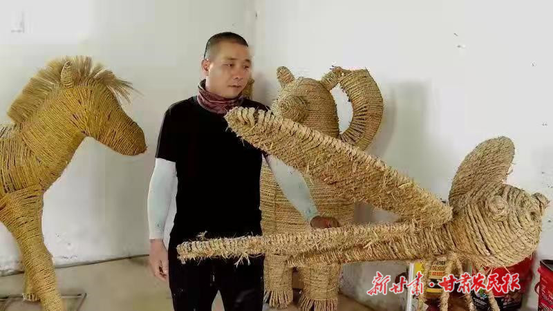 陈得晓 巧手编织拓富路