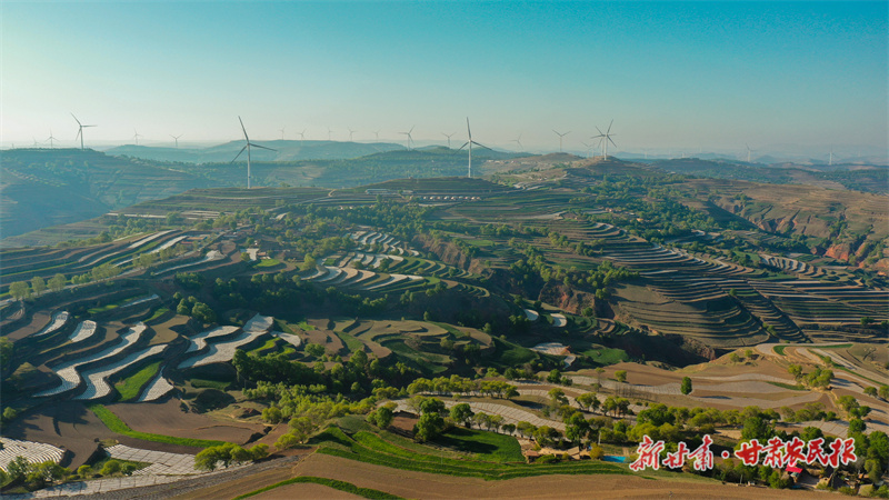 层层梯田美如画