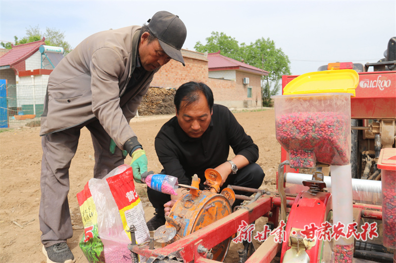 李强：巧改农机“慧”种地
