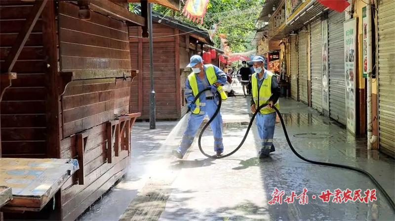 麦积区：突出重点区域清扫 打造美丽整洁形象