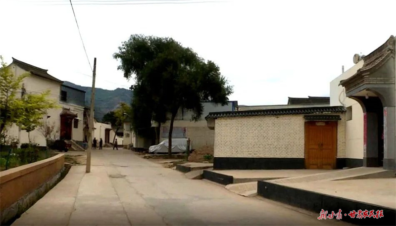 麦积区琥珀镇霍家川村：小村庄的大变化