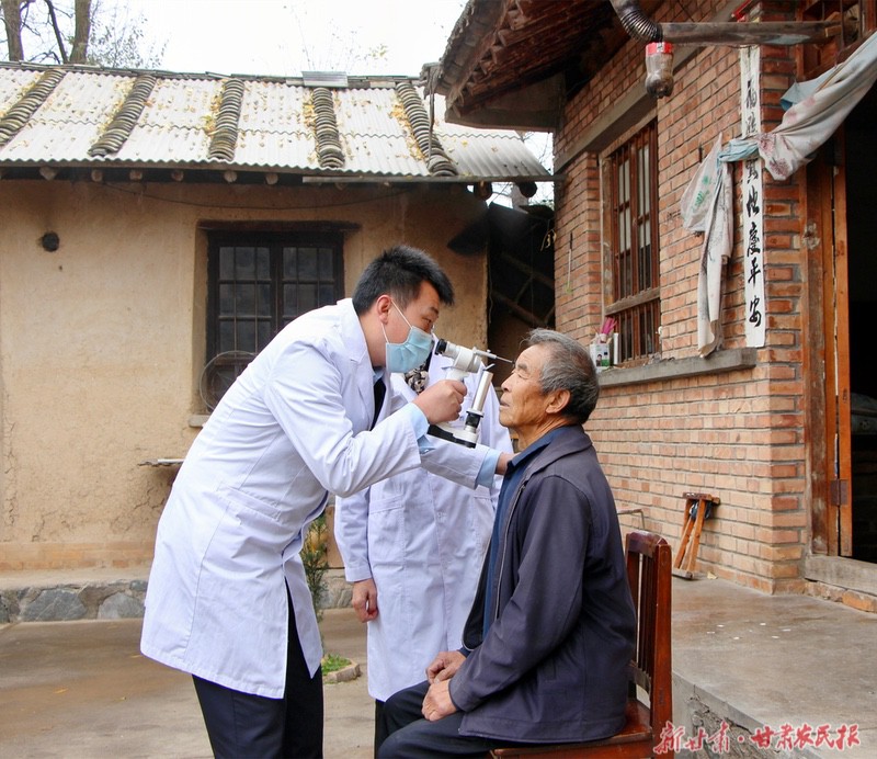 天水爱尔眼科医院:用爱心点亮患者光明