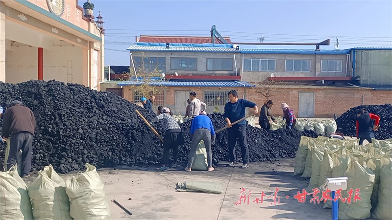 崇信：2653吨，4012户！“平价暖心煤”解决群众燃“煤”之急