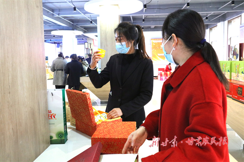 崇信：特色农产品走俏“双十一”