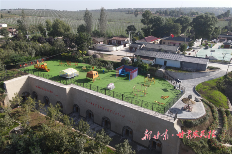 崇信：志愿服务绘就美丽乡村新画卷