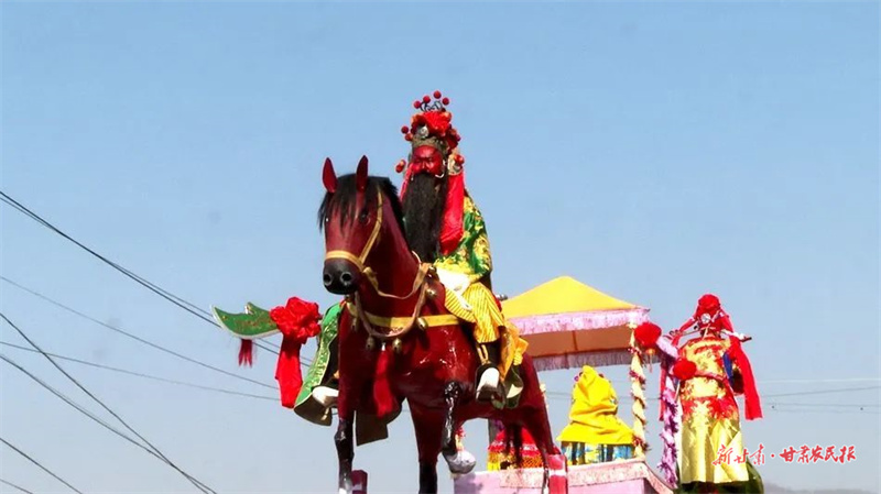 麦积区：“上九”庙会闹新春 “烟歌”舞动年味浓