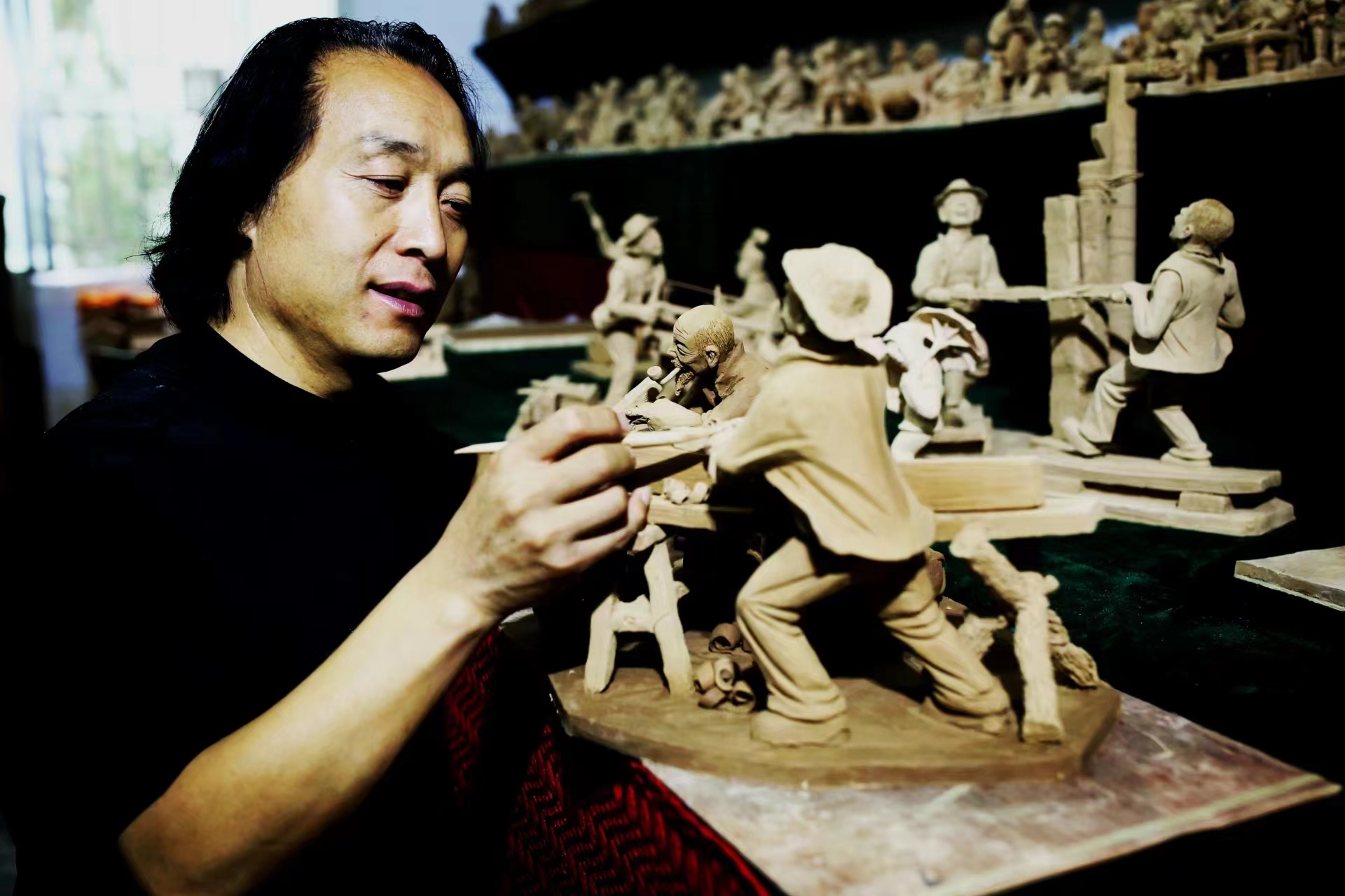 常天平：“塑”说泥土的生命