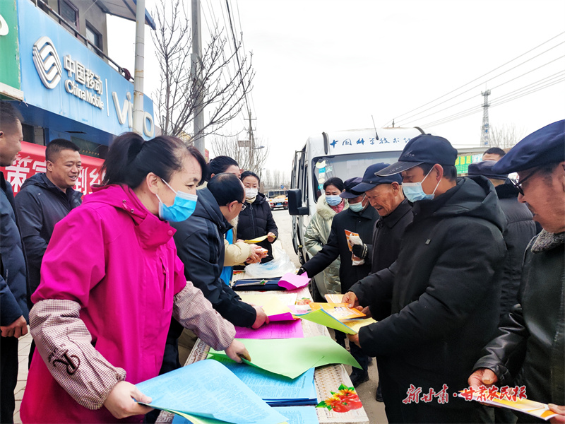 崇信：农机服务“送上门 不误农时保春耕