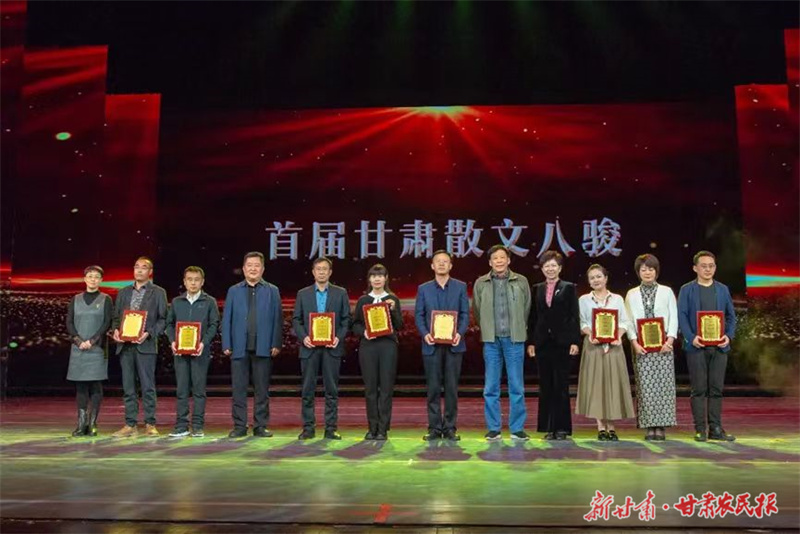 陈宝全：果乡里的文艺翘首者