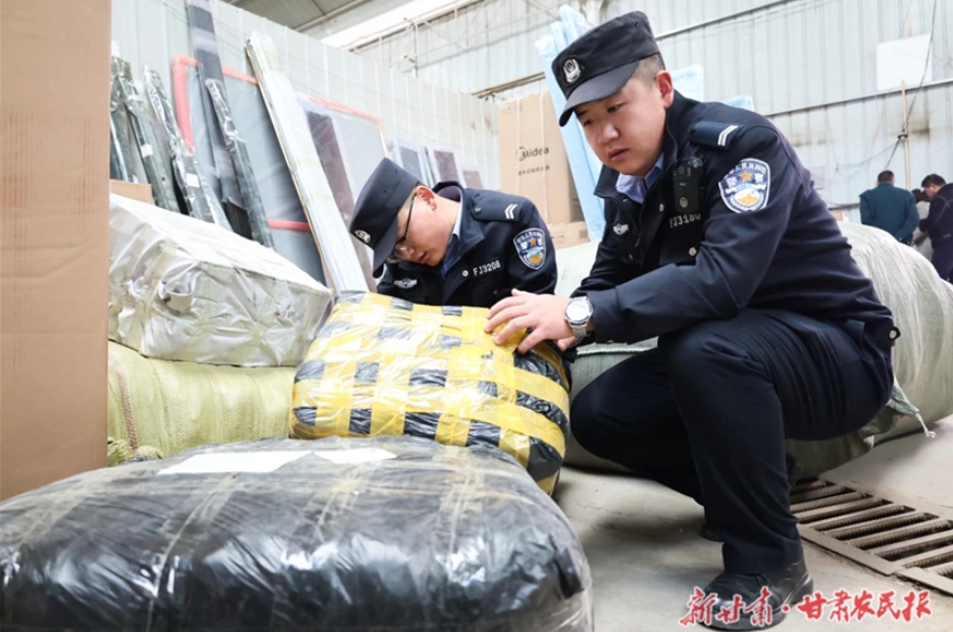 消除小包裹中的大隐患——民乐县公安局开展寄递物流业安全隐患检查