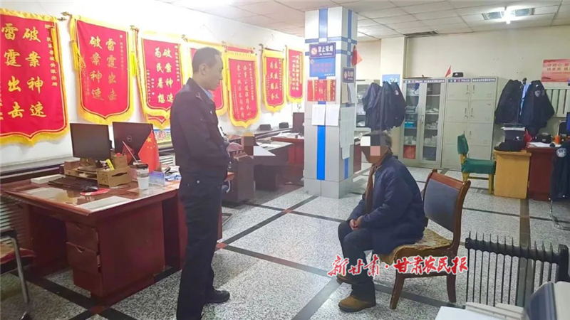 流浪拾荒四十载 热心救助终相聚