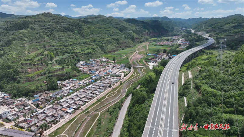 庄浪石桥村：美丽乡村焕发新神采