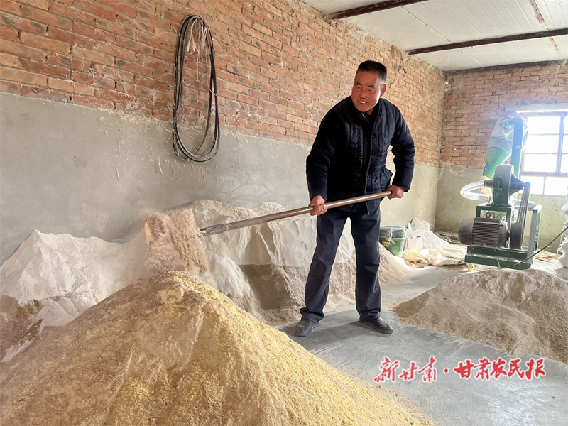 “养猪能手”邵正儒的致富之路