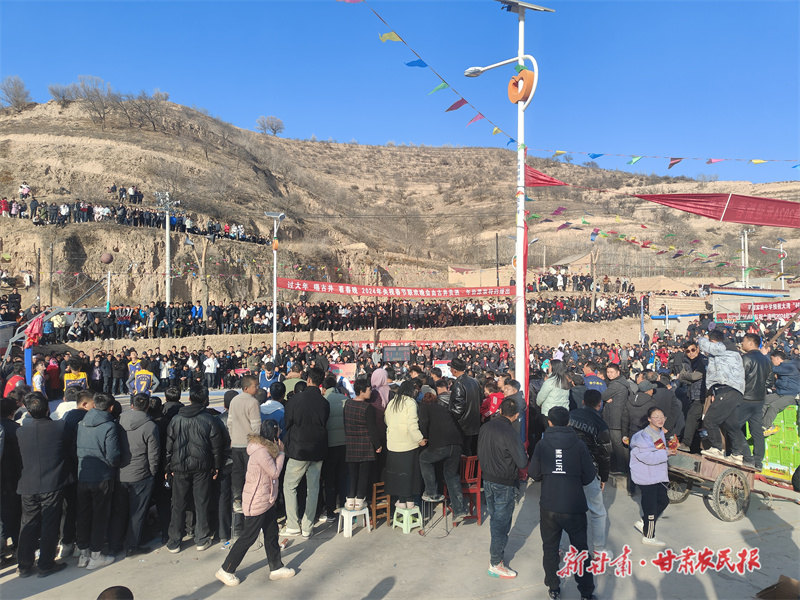 静宁：“村BA”赛出新年味