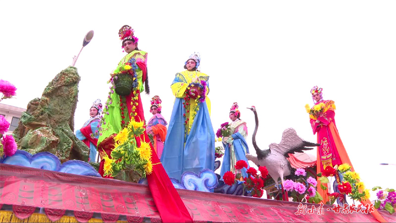 龙腾盛世金鼓擂 庄浪社火闹新春