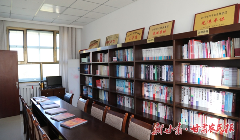 厚植文化底蕴 打造书香财政——瓜州县财政局开展“青年书香号”机关创建活动

