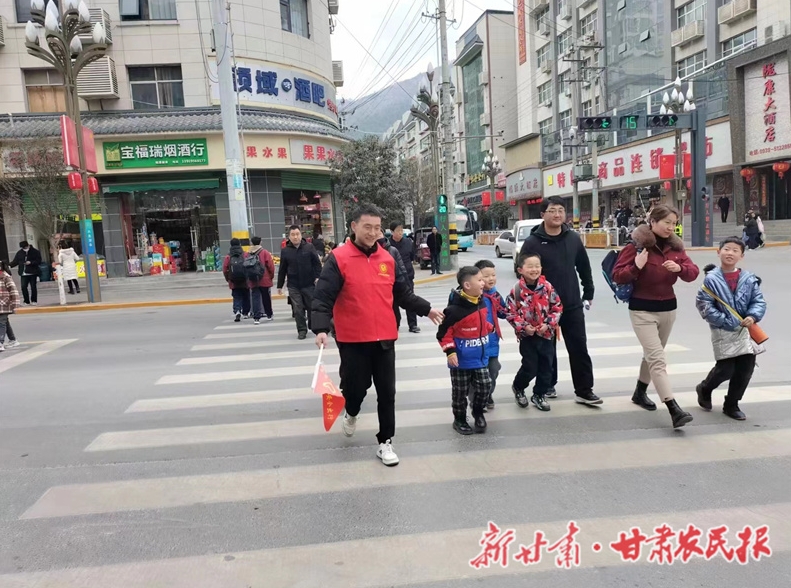 康县：文明交通，擦亮城市底色