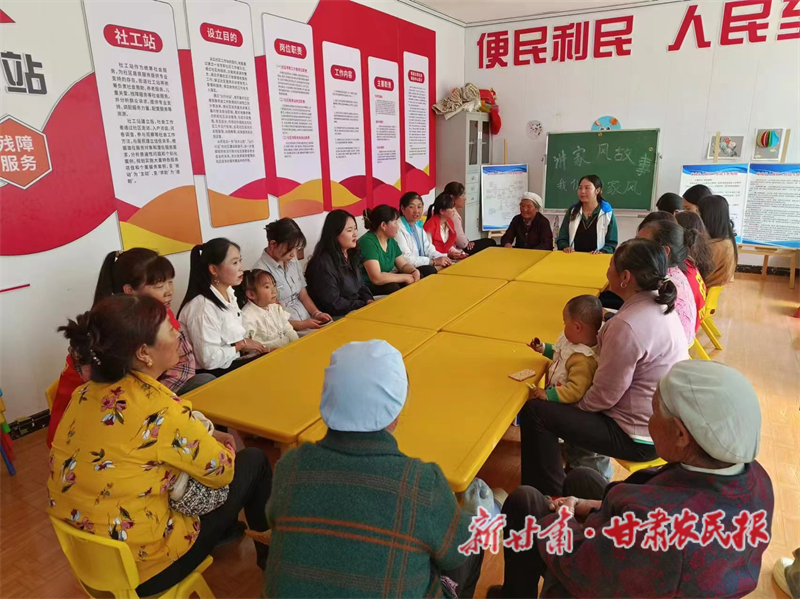 岷县麻子川镇：强化引导立标杆 文明乡村展新风
