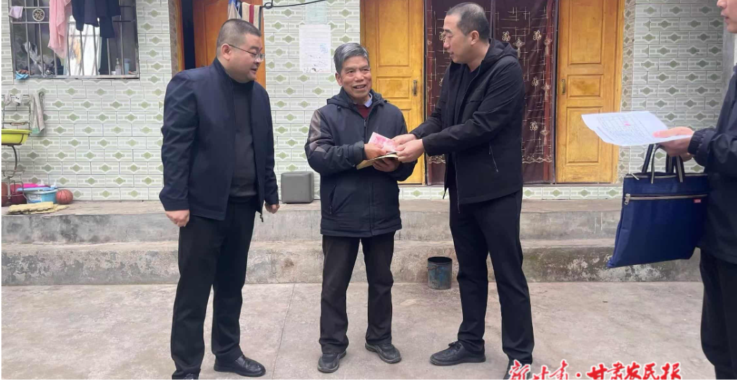 康县：架起困难退役军人“暖心”服务桥