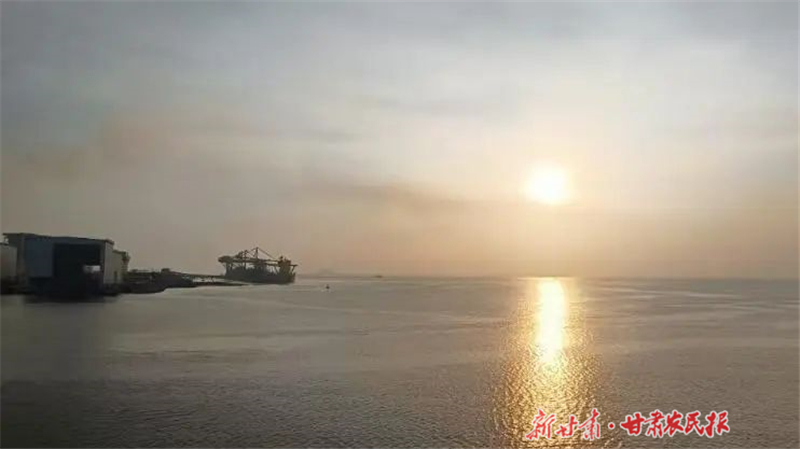 农民寻梦出大海——记金昌海员王家合