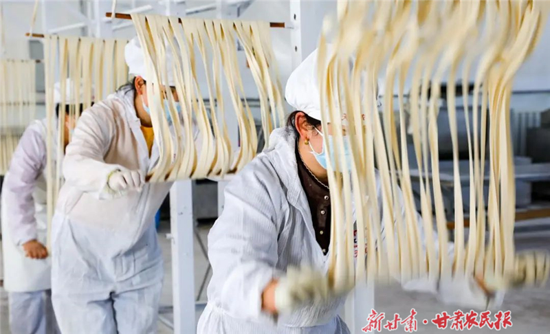 古浪：乡村“小工厂”搭建就业“大舞台”