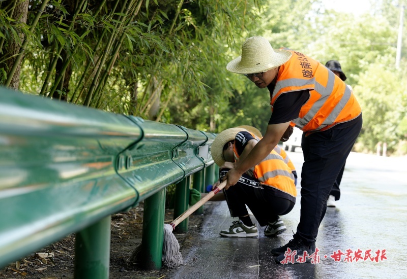 徽县：劲吹文明风 共筑幸福城
