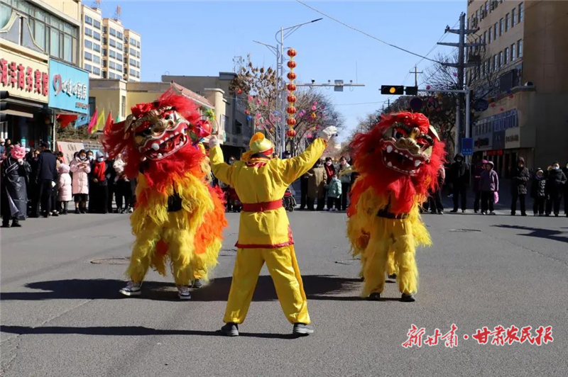 民勤:秧歌社火“闹”出幸福年
