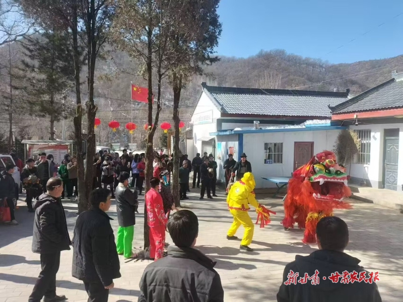 华亭策底镇：社火里的文化“盛宴”