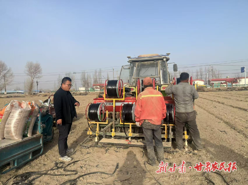 金塔县：“科技范”助力春耕备耕跑出“加速度”