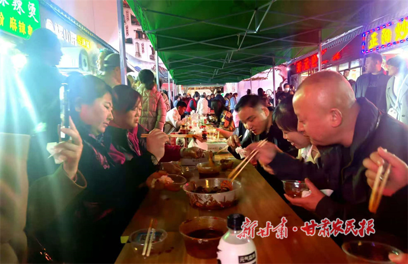 天水麻辣烫:从市井小吃到网红顶流的蜕变之路