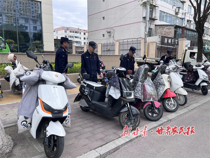 秦州区开展伏羲文化节前 “梳妆”行动