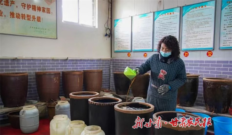 秦州区：“数字翅膀”赋能特色产业升级