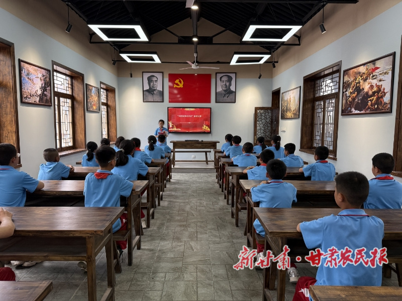 甘谷县：叩访红色岁月 赓续红色基因