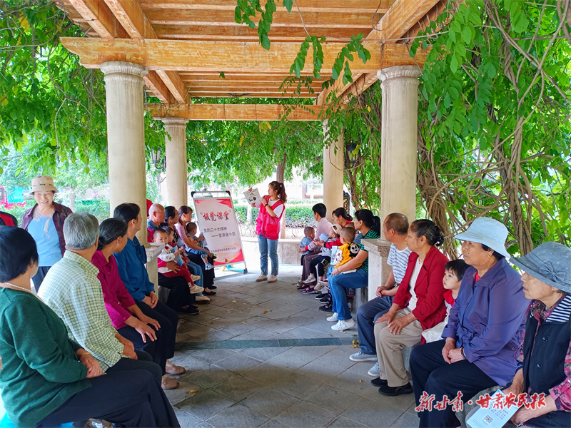 崇信：文明新风润城乡