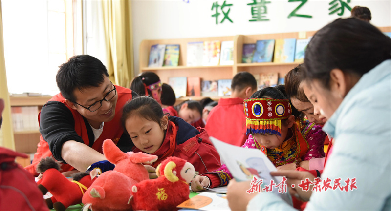 肃南：多措并举，让农家书屋成为乡村振兴“能量站”