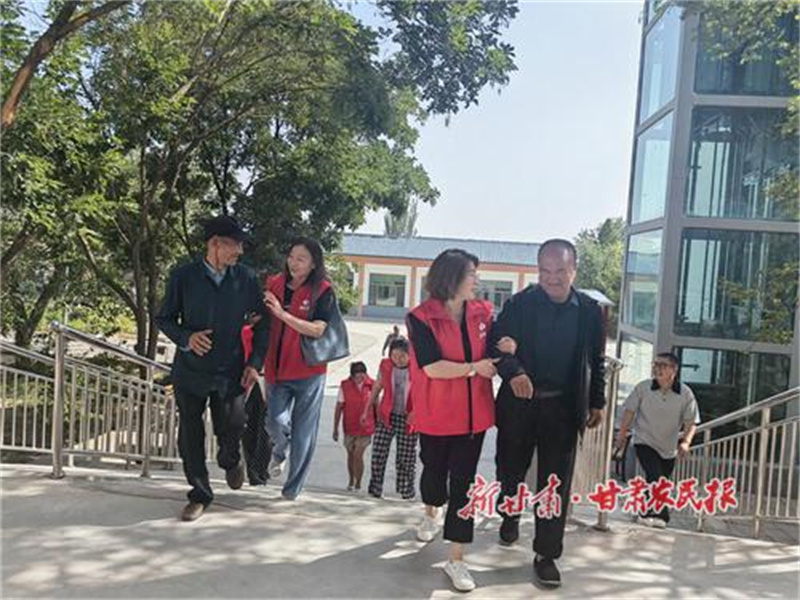 暖心金昌 公益福彩——金昌福彩开展走进公益金资助项目活动