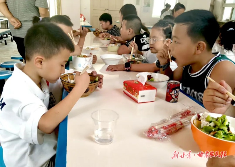 文县：爱心托管班巧解职工暑假“带娃难”