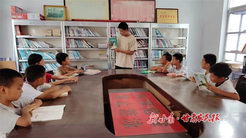武都区：书香润童心，共筑乡村文化振兴精神粮仓