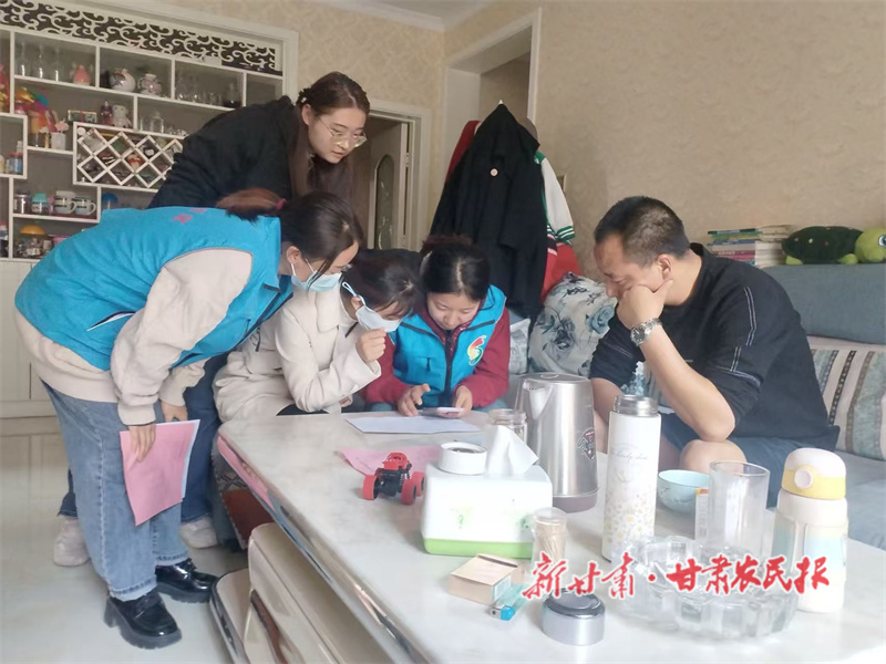 华亭：情暖夕阳，绘就老年幸福生活新画卷