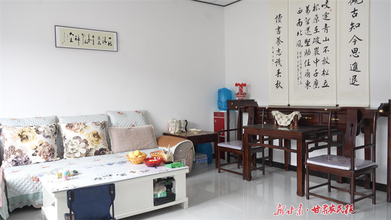静宁：挪出"忧居窝" 搬进"幸福里"