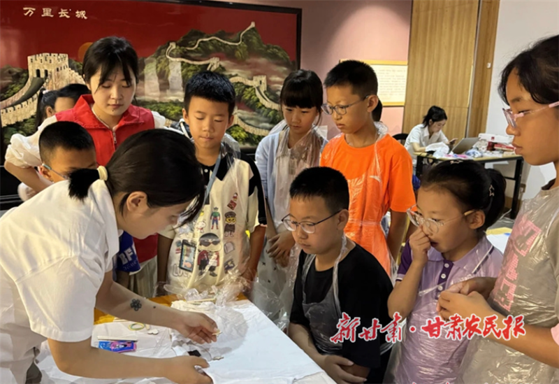 华亭:文明实践变身“多彩课堂”