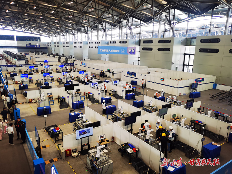 【技能照亮前程】陇原匠星“竞”绽中原——第三届全国职业技能大赛上的甘肃风采