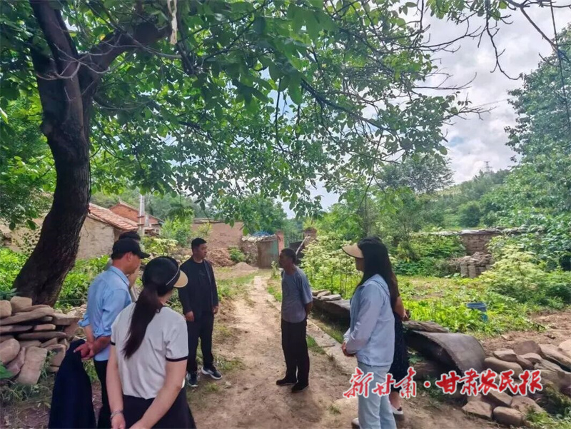 华亭:重心下移强服务 精准施策解民忧