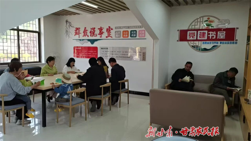成县:农家书屋提质升级,打造乡村“精神家园”与“文化客厅”