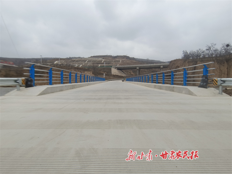 秦州区：疏堵点通民心 产业桥架起&ldquo;致富路&rdquo; 