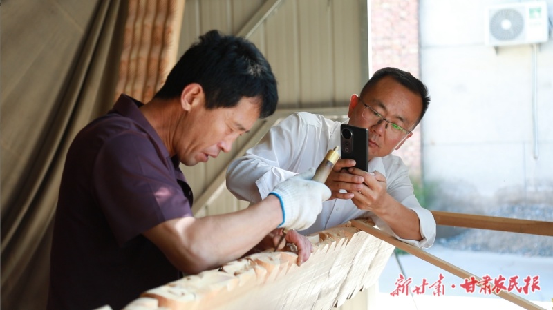 李良平：镜头里的&ldquo;领头雁&rdquo;